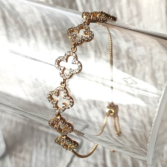 Silver Tone LOVE Sweetheart Clear Rhinestone Slide Bracelet Preloved - Picture 9 of 10